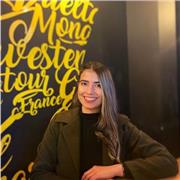 Psicóloga, actualmente curso una maestría en Dirección y Gestión de Recursos Humanos, por tanto por medio de ella y mi campo laboral cuento con diferentes conocimientos en el área organizacional